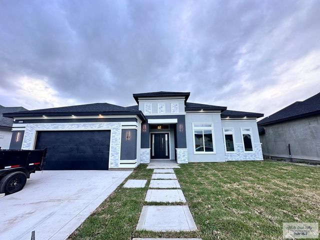 9029 New Orleans Ct, Los Fresnos, TX 78566