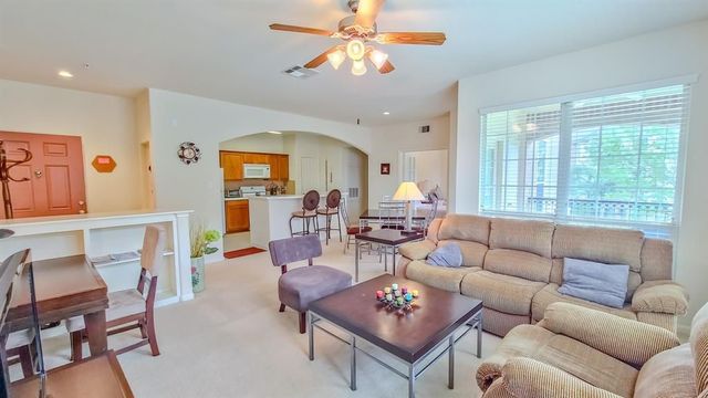 6607 Lake Woodlands Dr   #122, Spring, TX 77382