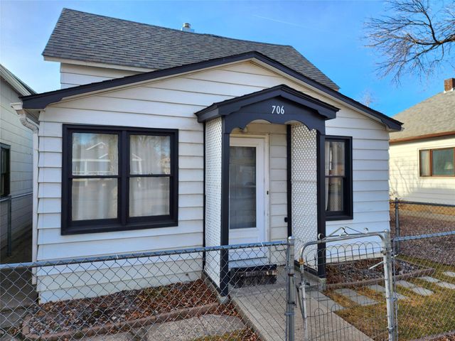 706 4th Ave SW, Great Falls, MT 59404