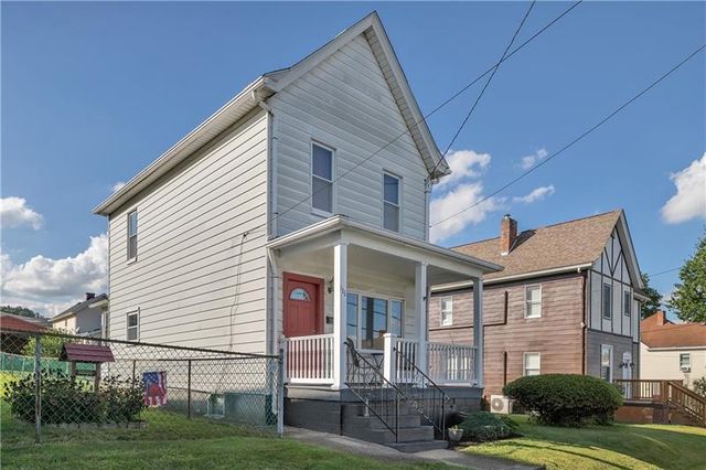 111 S  5th St, Youngwood, PA 15697