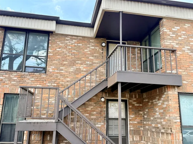 4933 Skillman St #247, Dallas, TX 75206