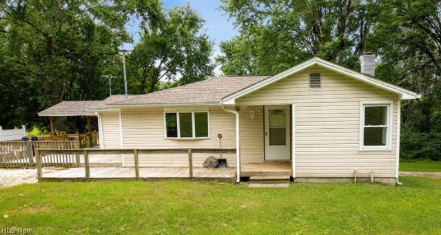 49695 Carmel Achor Rd, Rogers, OH 44455