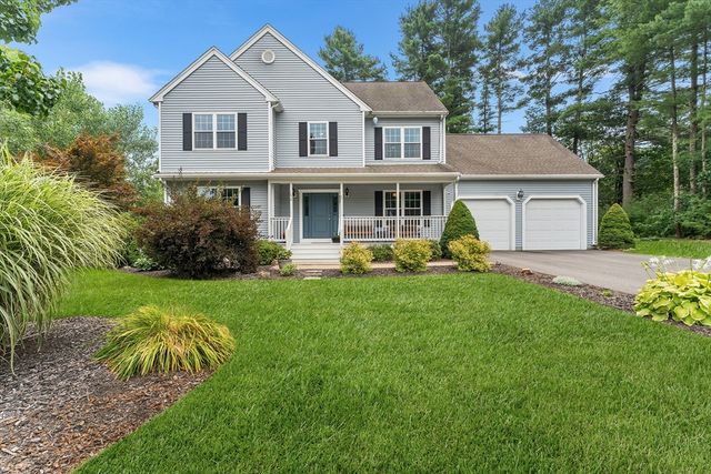 58 Stonehedge Rd, Franklin, MA 02038