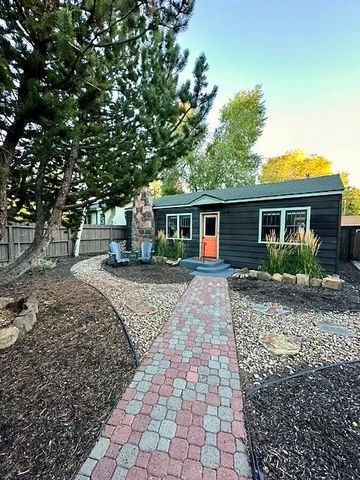 225 NW Florida Ave, Bend, OR 97703