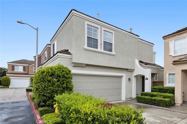 2 Rue Fontaine, Foothill Ranch, CA 92610