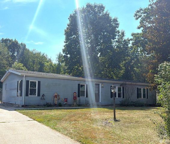 30122 Wren St, Elkhart, IN 46517
