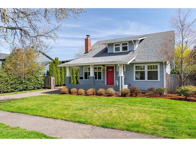 1545 Villard St, Eugene, OR 97403