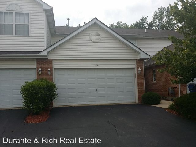 1104 Coventry Cir, Glendale Heights, IL 60139