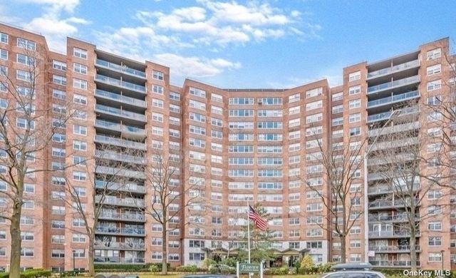61-20 Grand Central Pk UNIT B807, Forest Hills, NY 11375
