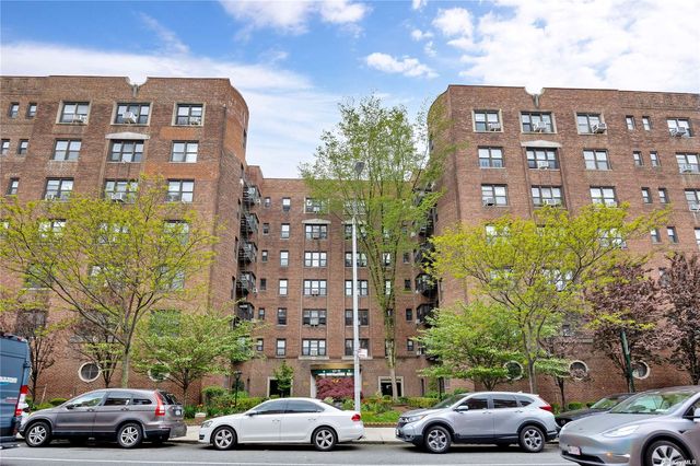 69-10 Yellowstone Boulevard UNIT 519, Queens, NY 11375