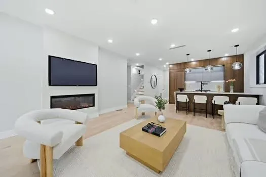 24 Lincoln St #1, Jersey City, NJ 07307