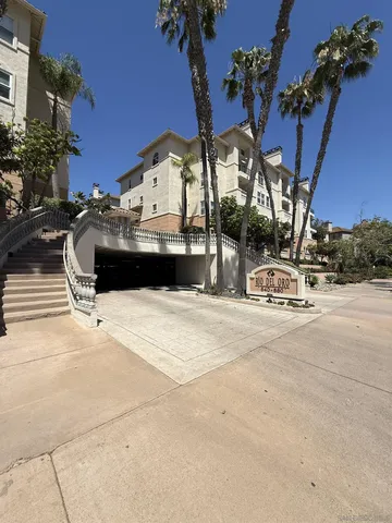680 Camino De La Reina #2201, San Diego, CA 92108