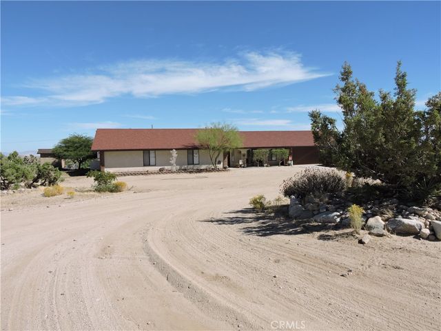 5221 Wallaby St, Yucca Valley, CA 92284
