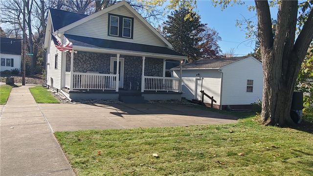 320 Hillcrest Ave, Erie, PA 16509