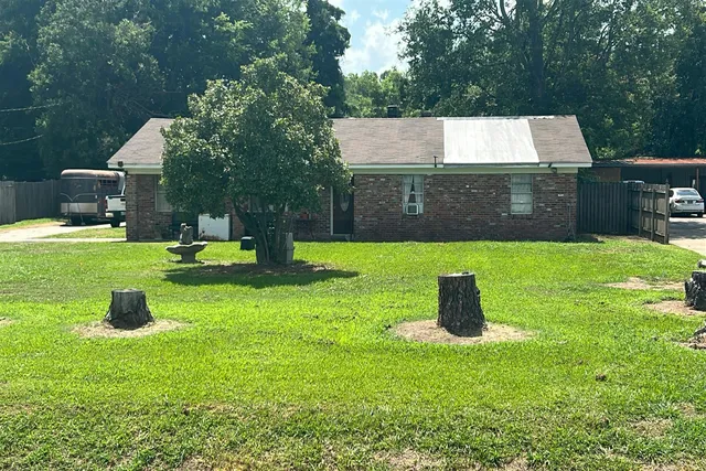 2279 Highway 1 S, Greenville, MS 38701