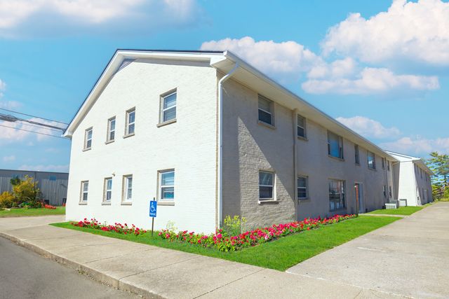 700 Red Mile Rd #ce26109ba, Lexington, KY 40504