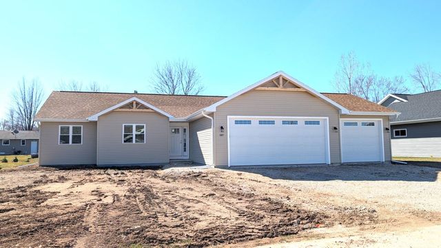387 Pagel Ave, Brillion, WI 54110