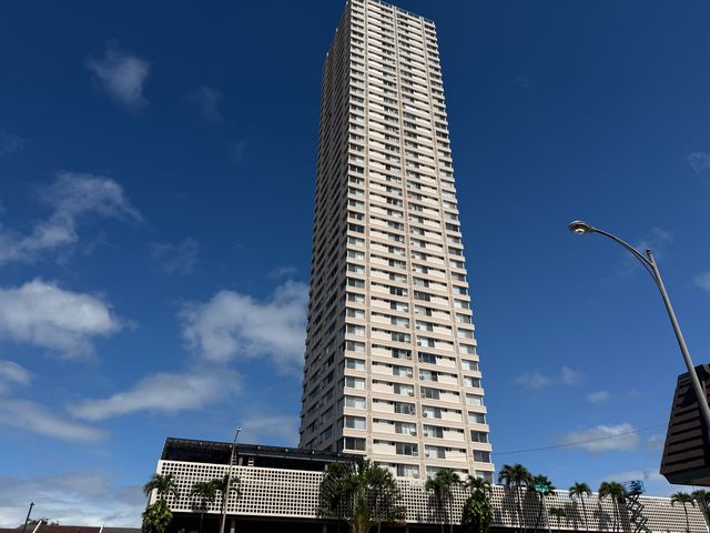 98-288 Kaonohi St #805, Aiea, HI 96701