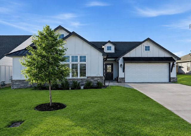 7402 E  89th St N, Owasso, OK 74055