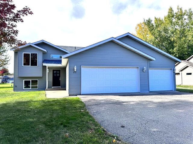 313 9th Ave N, Sartell, MN 56377