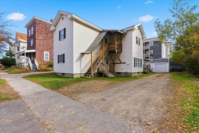 107 College Street, Lewiston, ME 04240