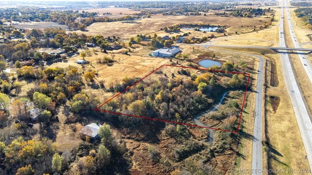 N  137th East Ave, Collinsville, OK 74021