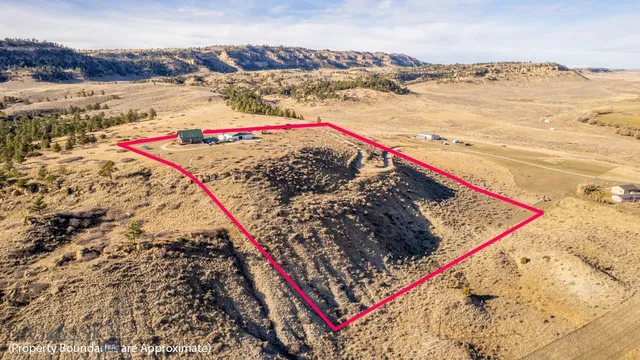 700 W  River St, Fromberg, MT 59029
