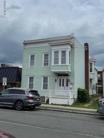 97 George Street, Green Island, NY 12183