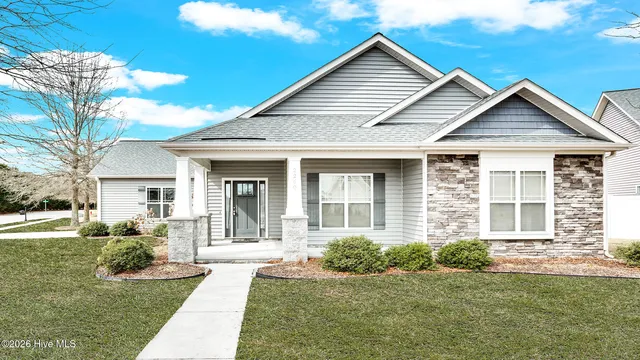 2260 Tulls Cove Road, Winterville, NC 28590