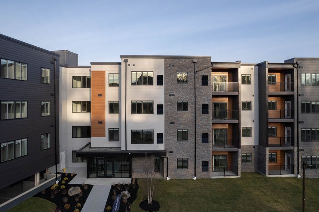4444 Carlisle Pike #2B-2Ba-1200Sqft, Camp Hill, PA 17011