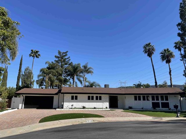 4506 El Abaca Pl, Tarzana, CA 91356