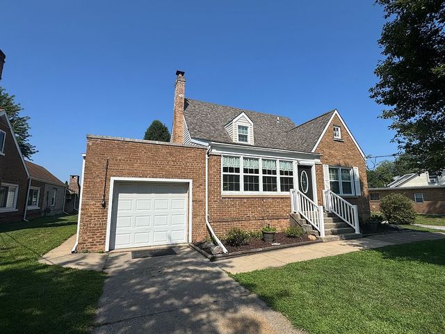 1704 Norwood Dr, Griffith, IN 46319