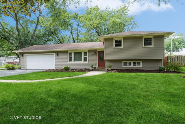 6170 Chase Ave, Downers Grove, IL 60516