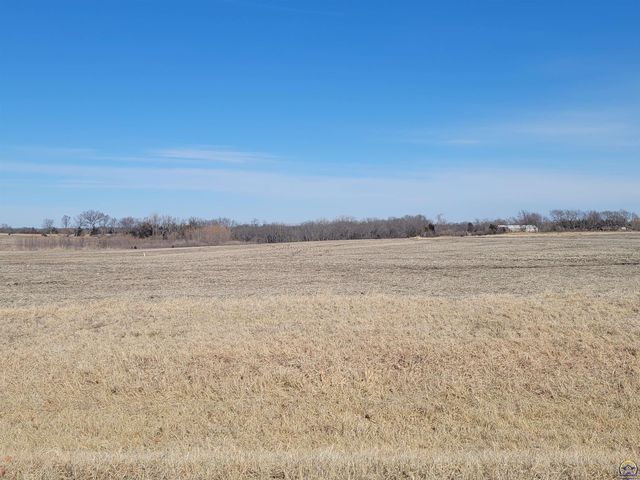 2500 SE 77th St #7, Berryton, KS 66409