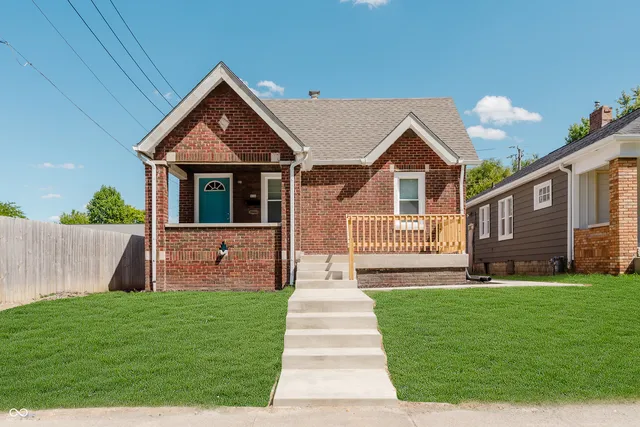 959 N  Bosart Ave, Indianapolis, IN 46201