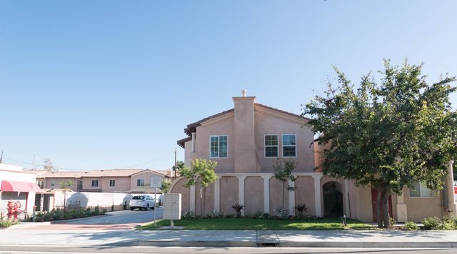 2460 Newport Blvd #A, Costa Mesa, CA 92627
