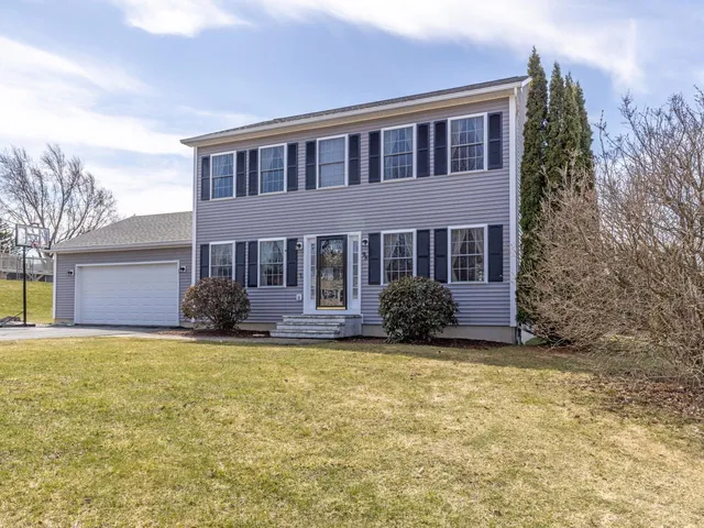 98 Hunting Ridge Lane, Milton, VT 05468