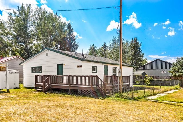 120 Laura Ln, Vaughn, MT 59487