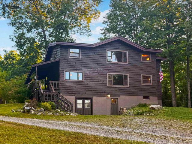441 Idlewild Rd, Crystal Falls, MI 49920