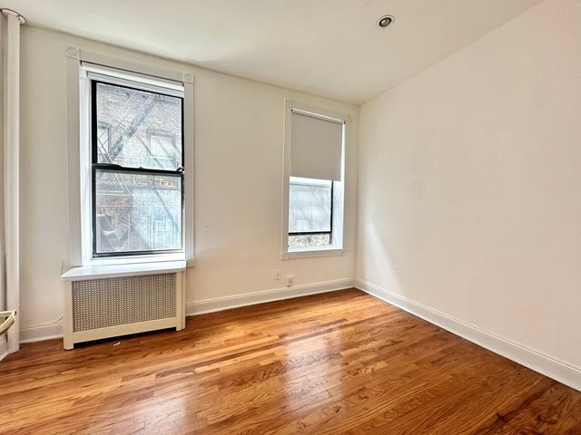 226 E  26th St #2V, New York, NY 10010