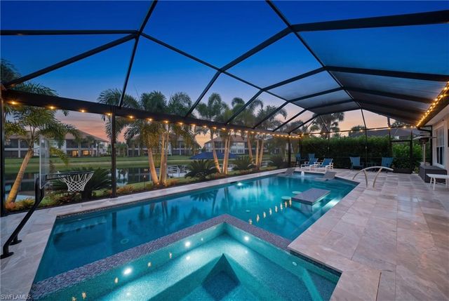 8806 Spinner Cove LN, Naples, FL 34120