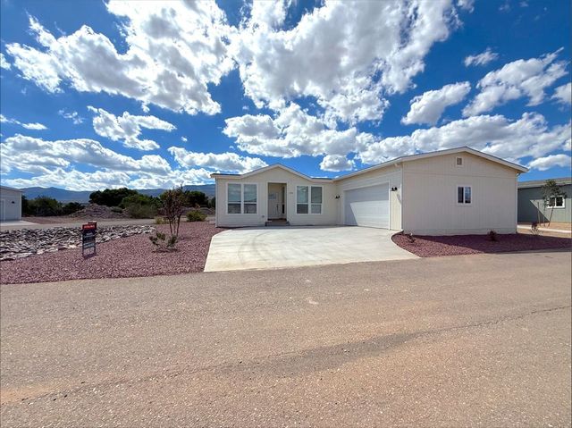 1052 Nelson Place Plan in On The Greens, Cottonwood, AZ 86326