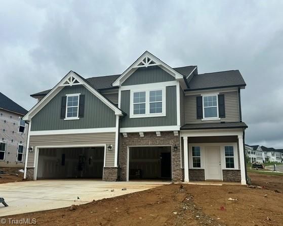 2824 Mayfield Dr, Graham, NC 27253