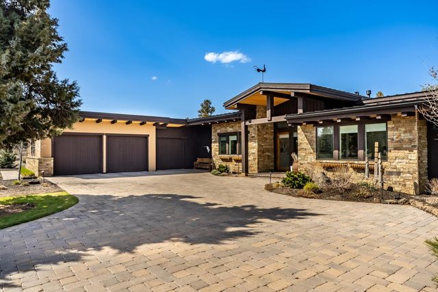 23116 Switchback Ct, Bend, OR 97701