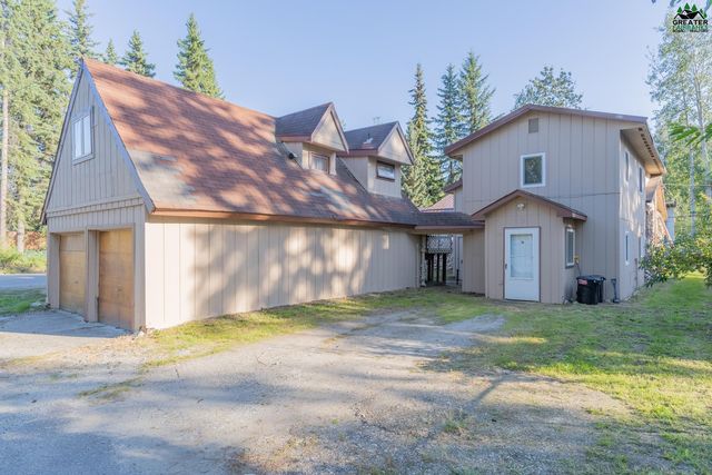 204 Antoinette Ave, Fairbanks, AK 99701