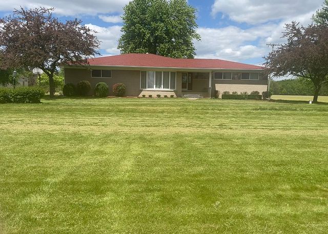 14850 Gould Rd, Allenton, MI 48002