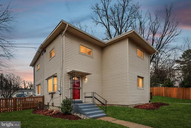 4204 Ardmore Pl, Fairfax, VA 22030