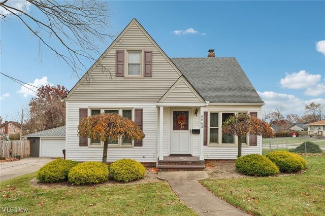 6863 State Rd, Parma, OH 44134