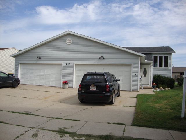217 W  Parkview St #11274332, Cottage Grove, WI 53527