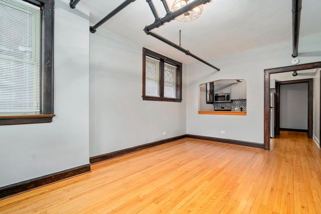 530-532 Hillside Ave #BW, Glen Ellyn, IL 60137